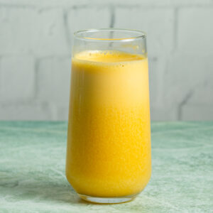 Φρέσκος χυμός Πορτοκάλι Strawberry +0.50 € Pineapple  +0.50 € Mango      +0.50 €